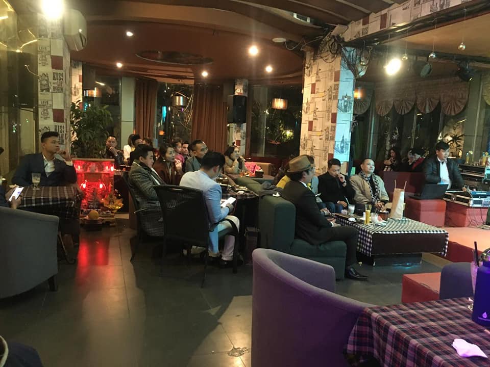 Climax Cafe được xem là thiên đường dành cho những người yêu Bolero ở Hà Nội