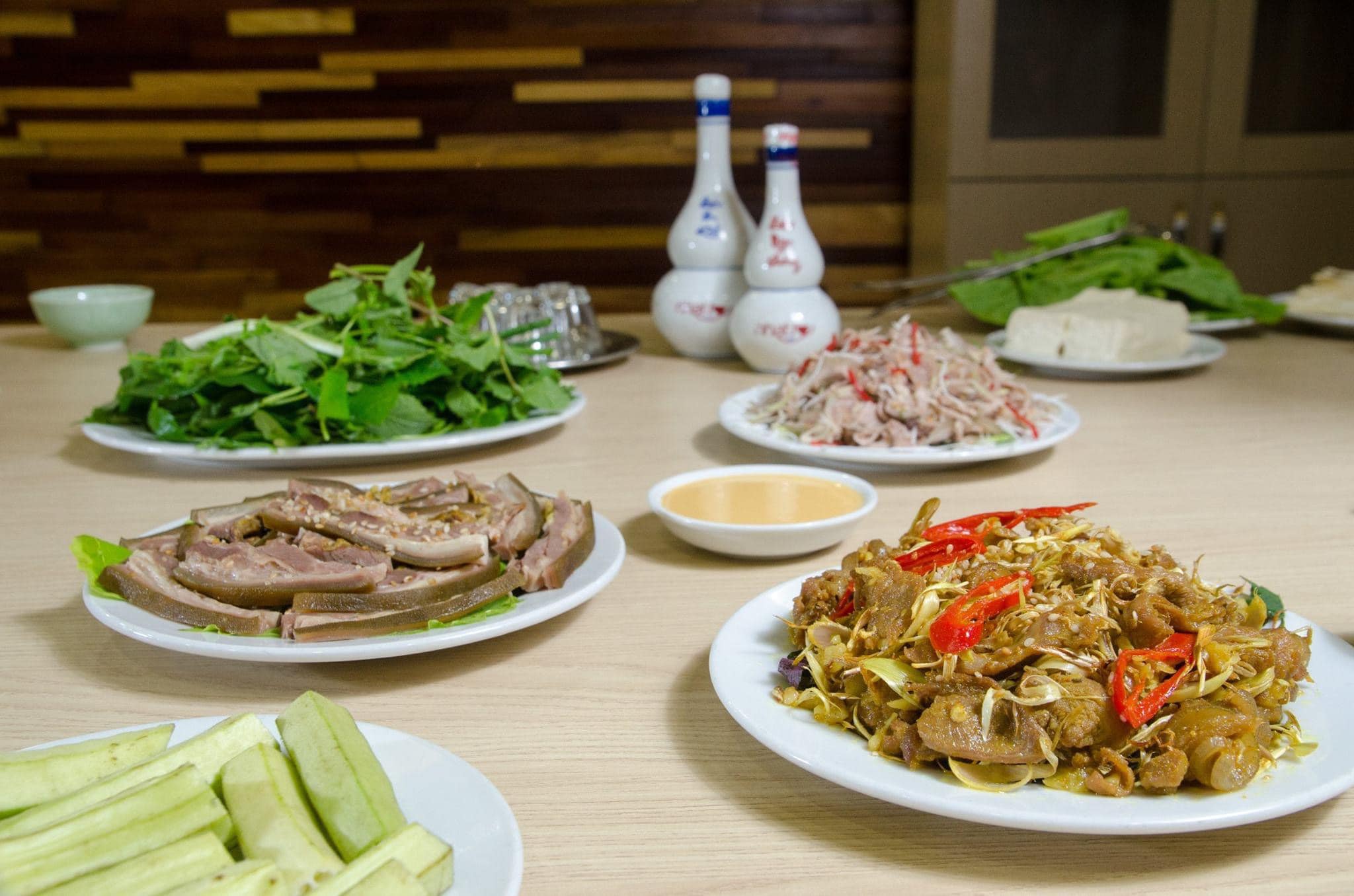La pentola calda di capra è un delizioso ristorante di capre ad Hanoi