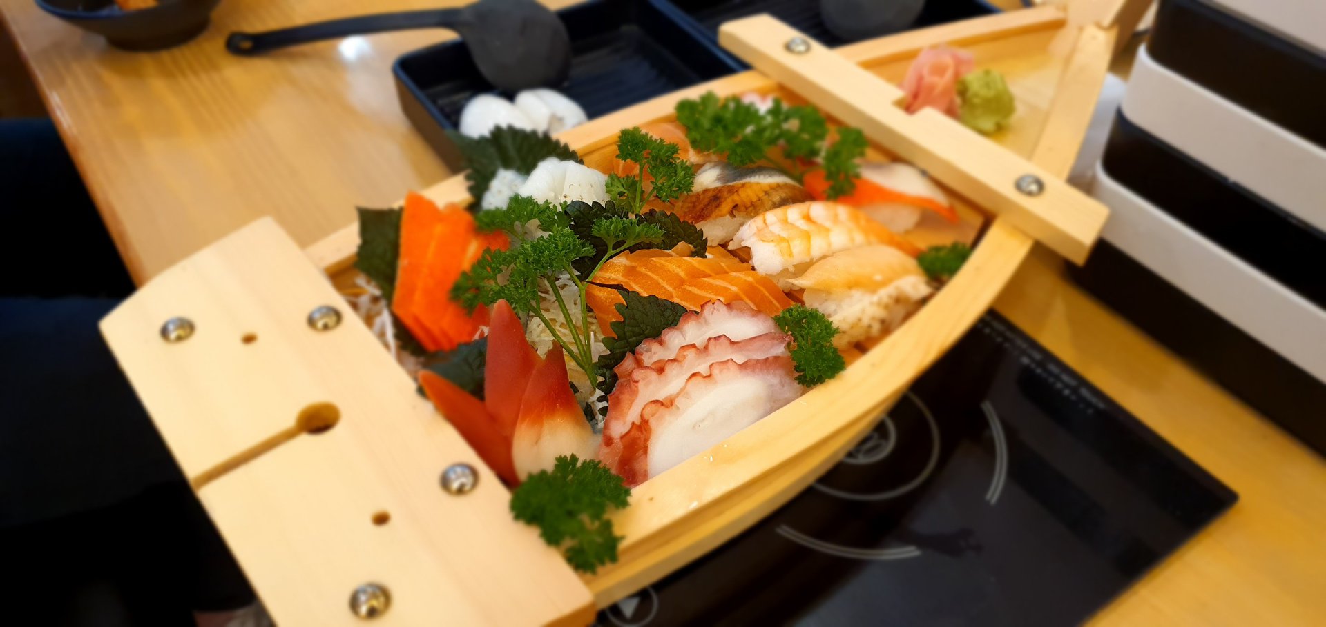 buffet-sashimi-ha-noi-3