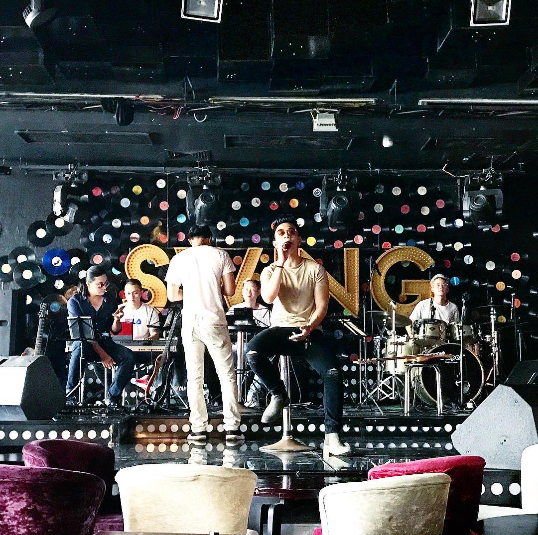 Quán cà phê nhạc sống tại Swing Music Lounge ở Hà Nội