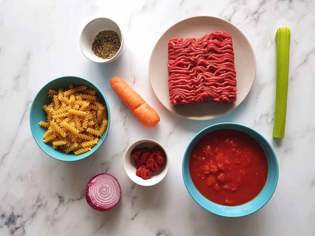 Trổ tài 2 cách làm thịt bò băm sốt cà chua đơn giản, dễ làm - Digifood