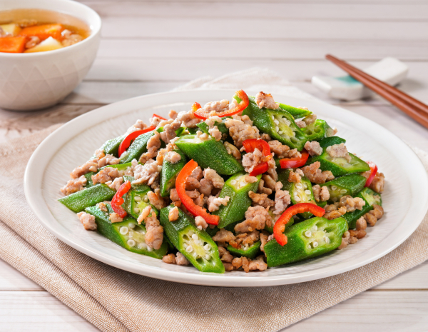 Cách thực hiện đậu bắp xào thịt trườn xanh rớt giòn tốt nhất – Digifood