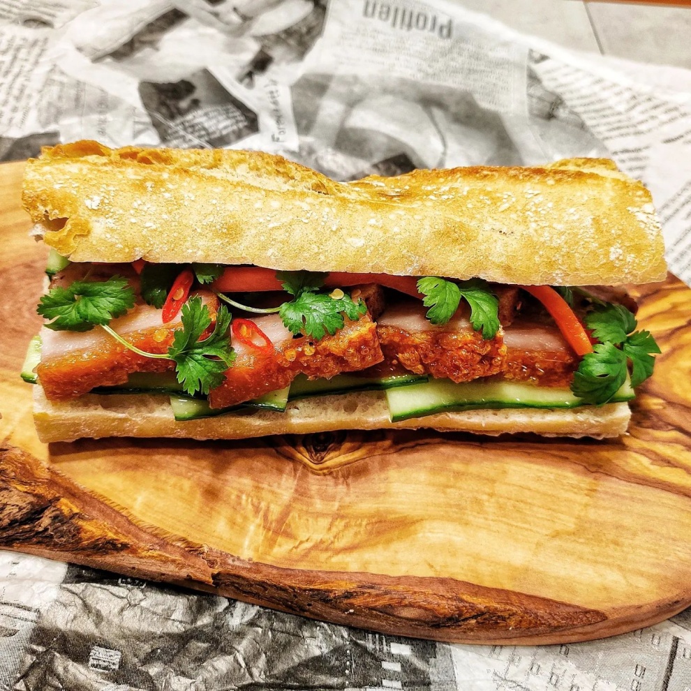 cach lam nuoc sot banh mi heo quay 2