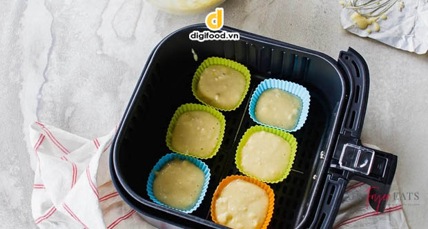 Cách làm bánh cupcake bằng nồi chiên không dầu chỉ 30 phút – Digifood